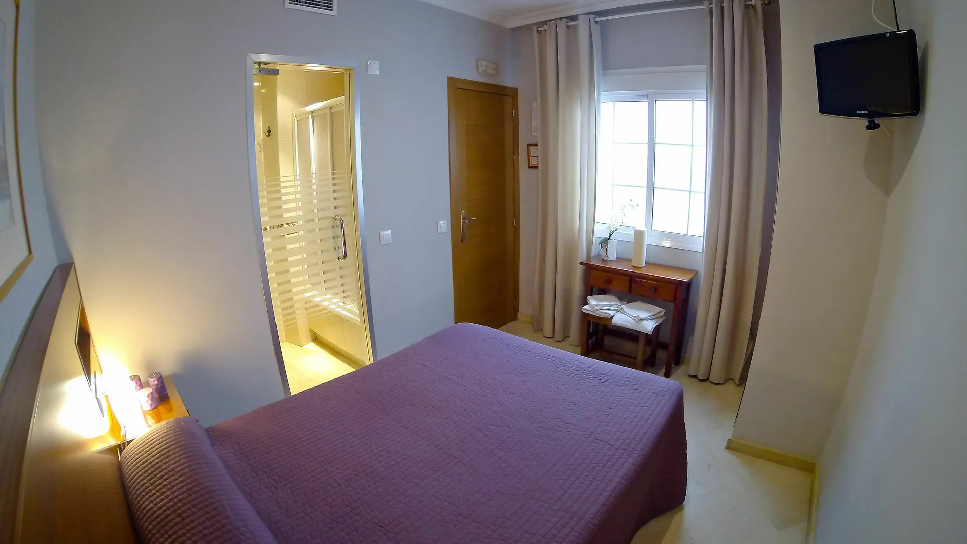 Hostal La Muralla Sevilla 0*,  Spanyolország