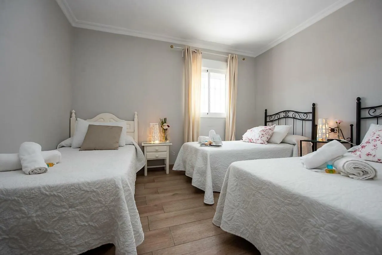 Hostal La Muralla Sevilla 0*,